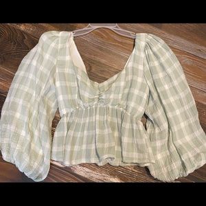 Show me your mumu green gingham top size medium.